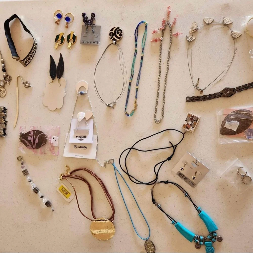24pc Jewelry Bundle - Picture 1 of 8